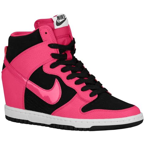 foot locker Nike women sneakers